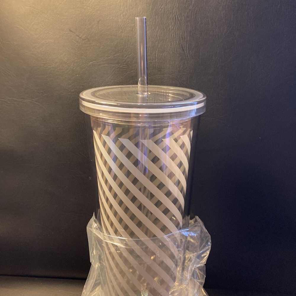 🆕 26oz White Striped Tumbler with Straw - Water / Ice Iced Coffee BPA FREE Cup